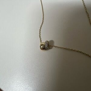 Elegant Gold Necklace with Sparkling Accents
